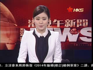 沙特女性首次在地方选举参选投票